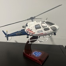 Modelo de mesa de helicóptero DC Metropolitan Police MPD Airbus H125 AS350 B3 “Falcon 1” comprar usado Modelo de mesa de helicóptero DC Metropolitan Police MPD Airbus H125 AS350 B3 “Falcon 1” comprar usado  Enviando para Brazil