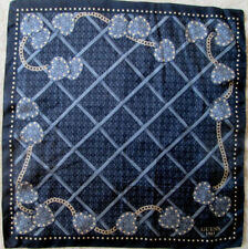 Superbe foulard guess d'occasion  Montferrand-le-Château