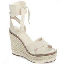 New vince camuto for sale  Naperville