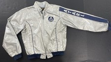 Jaqueta de Prata Vintage Swingster Atari Juventude G Fabricada nos EUA - Moderada a Mau Estado comprar usado  Enviando para Brazil