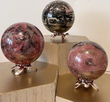 Rhodonite piece sphere d'occasion  Expédié en Belgium