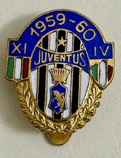 Juventus vecchio distintivo usato Juventus vecchio distintivo usato  Magenta