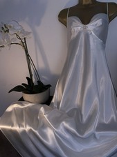 Presence stunning cream for sale  NOTTINGHAM