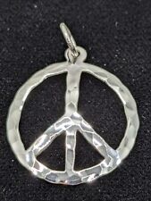 Pingente de prata esterlina 0,925 Peace Sign. Prata martelada, design convexo. 1" de largura, usado comprar usado  Enviando para Brazil