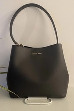 Bolsa de ombro Michael Kors Pratt preta média feminina (MELHOR NEGÓCIO), usado comprar usado Bolsa de ombro Michael Kors Pratt preta média feminina (MELHOR NEGÓCIO), usado comprar usado  Enviando para Brazil