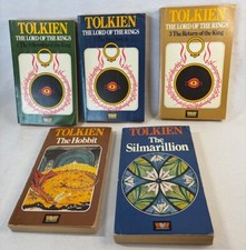 Usado, JRR Tolkien Unwin x5 paperbacks 1979 LOTR, Hobbit, (Silmarillion 1979 2nd imp.) comprar usado  Enviando para Brazil