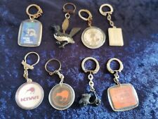 Lot porte clefs d'occasion  Le Mesnil-Saint-Denis