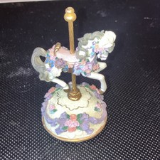 Westland Carrossel Horse Collection caixa de música coisas favoritas 4”H FUNCIONA EM EXCELENTE ESTADO USADO comprar usado  Enviando para Brazil