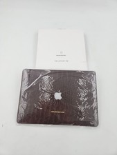 Capa para laptop Macbook Pro 13" couro marrom crocodilo logotipo dourado Heaven Mayhem comprar usado  Enviando para Brazil