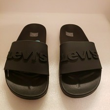 Levis logo black d'occasion  Expédié en Belgium