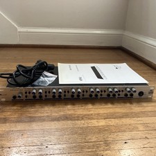 Amplificador de fone de ouvido ALTO HPA6 6 canais, cabo de alimentação, manual do usuário, pés de borracha comprar usado  Enviando para Brazil