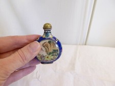 Flacon porcelaine secouette d'occasion  Saint-Pierre-du-Vauvray