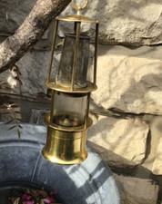 Rare petite lampe d'occasion  Joinville
