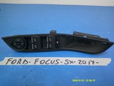 Ford focus 2017 usato  Napoli