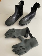 Kayaking shoes gloves for sale  STROUD