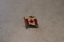 Pins drapeau canada d'occasion  Noisy-le-Grand