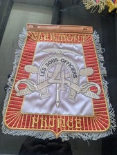 Fanion militaire brodé d'occasion  Saint-Etienne