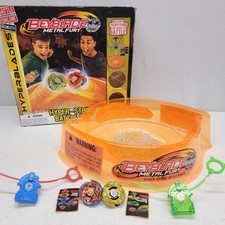 Beyblade metal fury d'occasion  Expédié en Belgium