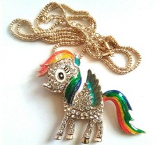 Collier grand pendentif d'occasion  Seiches-sur-le-Loir