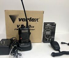 Transceptor Yaesu Vertex Standard VX10 FTT14 FM UHF com alto-falante/microfone MH-34 comprar usado  Enviando para Brazil