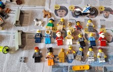 Lego lotto minifigures usato  Bergamo