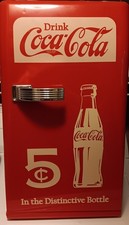 MINI GELADEIRA RETRÔ COCA COLA 18 LATAS COM CABO AC 12V DC & 110V REFRIGERADOR PORTÁTIL  comprar usado  Enviando para Brazil