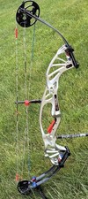 Hoyt prevail bow for sale  Stout