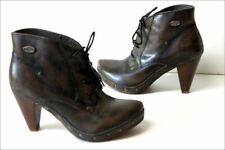 Atrai boots lacets d'occasion  La Ferté-Bernard