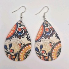 Large colorful paisley for sale  De Pere
