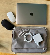 Macbook pro 2018 usato  Villa Santa Lucia