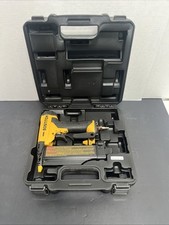 Używany, Bostitch BTFP2350K 2-calowa 23-gauge pneumatyczna gwoździarka trzpieniowa na sprzedaż  Wysyłka do Poland