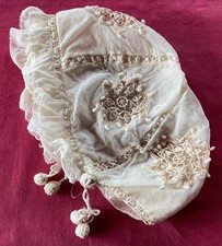 Ancien bonnet bébé d'occasion  Puy-l'Évêque
