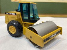 Rolo compactador de solo vintage NZG fundido escala 1:50 CAT CS-583C modelo 402 D24 comprar usado  Enviando para Brazil