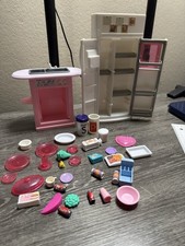 Boneca Barbie Vintage Geladeira 1994 - Ilha de Cozinha - Peças aleatórias IMPERDÍVEIS DE VER comprar usado Boneca Barbie Vintage Geladeira 1994 - Ilha de Cozinha - Peças aleatórias IMPERDÍVEIS DE VER comprar usado  Enviando para Brazil