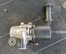 Pompe direction assistée d'occasion  Nègrepelisse