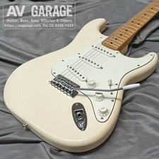 Fender Standard Stratocaster (modelo 2017) comprar usado  Enviando para Brazil