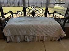 Day bed sale for sale  Munford
