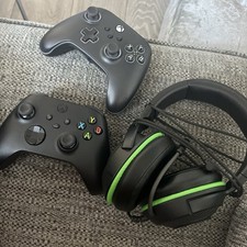 Xbox accessories bundle for sale  WALLASEY