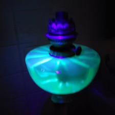 Lampe ancienne ouraline d'occasion  Montreal-la-Cluse