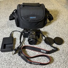 Usado, Câmera sem espelho Canon EOS M100 24.2MP com lente e carregador 15-45mm comprar usado Usado, Câmera sem espelho Canon EOS M100 24.2MP com lente e carregador 15-45mm comprar usado  Enviando para Brazil