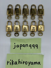 Louis Vuitton PadLock chave bronze ouro conjunto 10 acessórios nº. Aleatório【Polimento】, usado comprar usado  Enviando para Brazil
