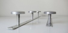 Two aluminum coat d'occasion  Expédié en Belgium