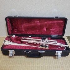Usado, Trompete YAMAHA YTR1335 prata comprar usado  Enviando para Brazil