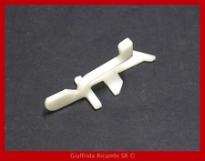 Clip fissaggio modanatura usato  Siracusa