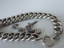Joli bracelet vertus d'occasion  Chantelle