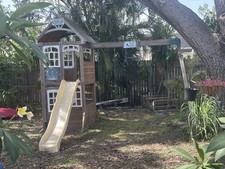 Free kids play for sale  Sarasota