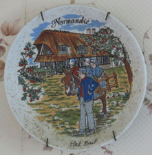 Assiette décoration murale d'occasion Assiette décoration murale d'occasion  Melun