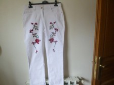 Magnifique pantalon brodé d'occasion  Ormesson-sur-Marne