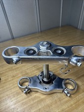 Árvores triplas de alumínio 49 mm para modelos Harley Davidson Dyna não fabricante de equipamento original 45539-08 comprar usado Árvores triplas de alumínio 49 mm para modelos Harley Davidson Dyna não fabricante de equipamento original 45539-08 comprar usado  Enviando para Brazil