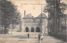 Cpa douai porte d'occasion  Claira